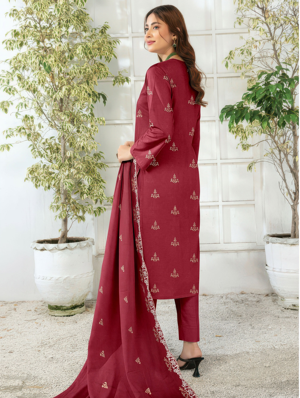 Elegant by Naubahar | Women's Embroidered Lawn 3-Piece Suit | Dyed Lawn Shirt, Crinkle Chiffon Dupatta & Cambric Trouser